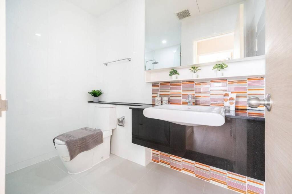 Bangkok Downtown2Min Walk Tobts Apartment Ban Khlong Samrong Exterior photo